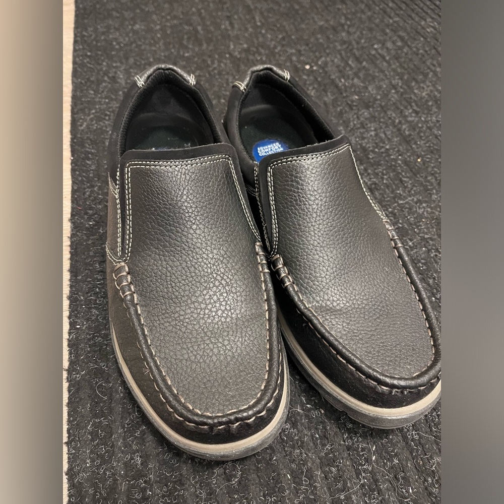 Black Leather Men's Slip-On Loafers size 7